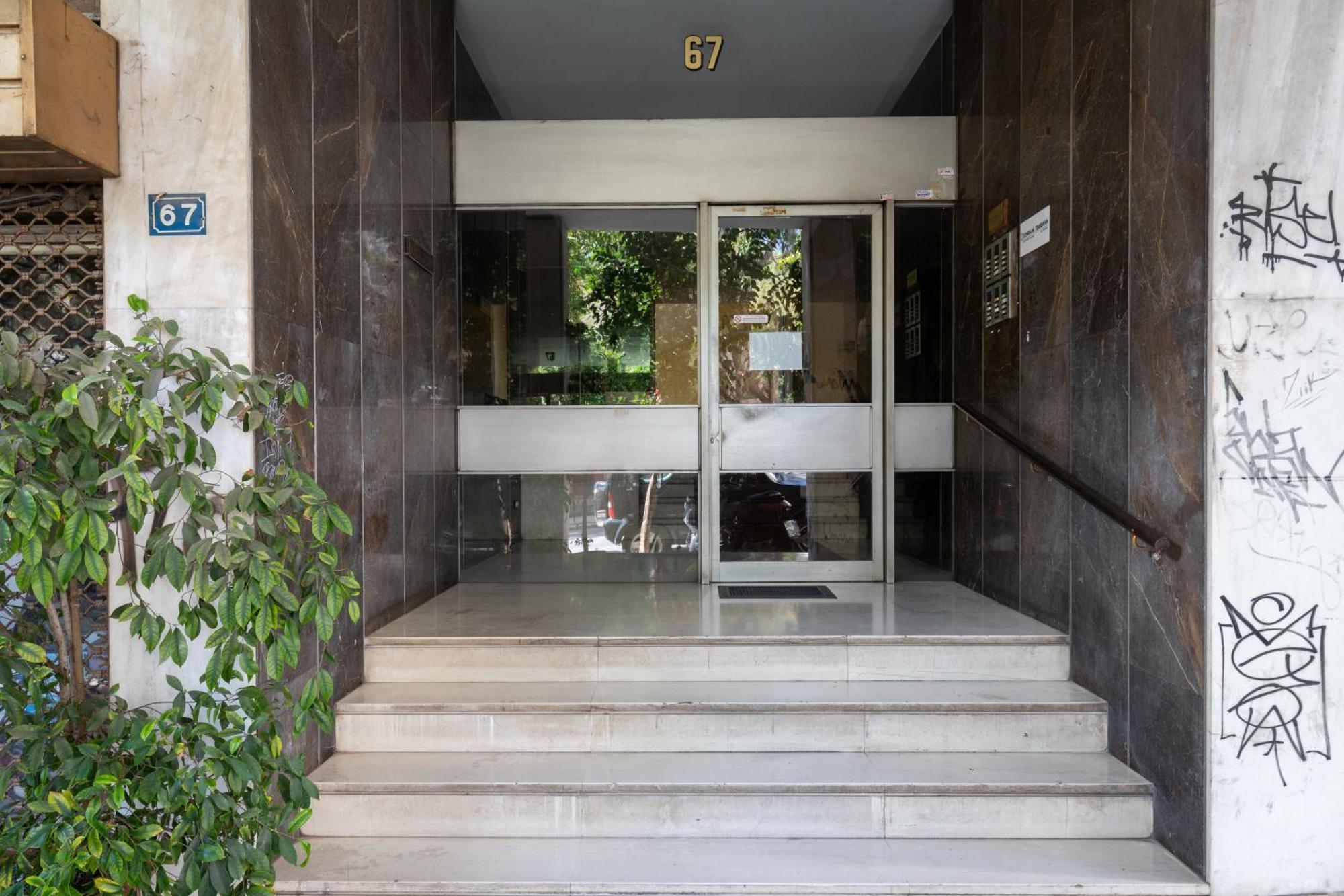Apartamento Homely In Neapoli, Exarcheia Atenas